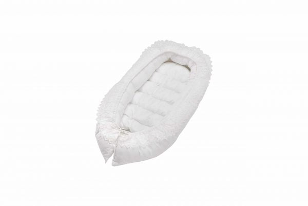 Pozitionator SomnArt baby nest, 94x60cm, cu dantela, alb