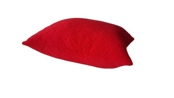 Perna 50×70 matlasata micropolar moale si pufos PolarTech tip Cocolino, culoare Red, Somnart, vidata